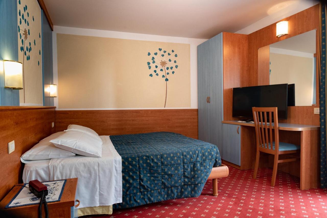 Hotel Londra Slow Living Molveno Zewnętrze zdjęcie
