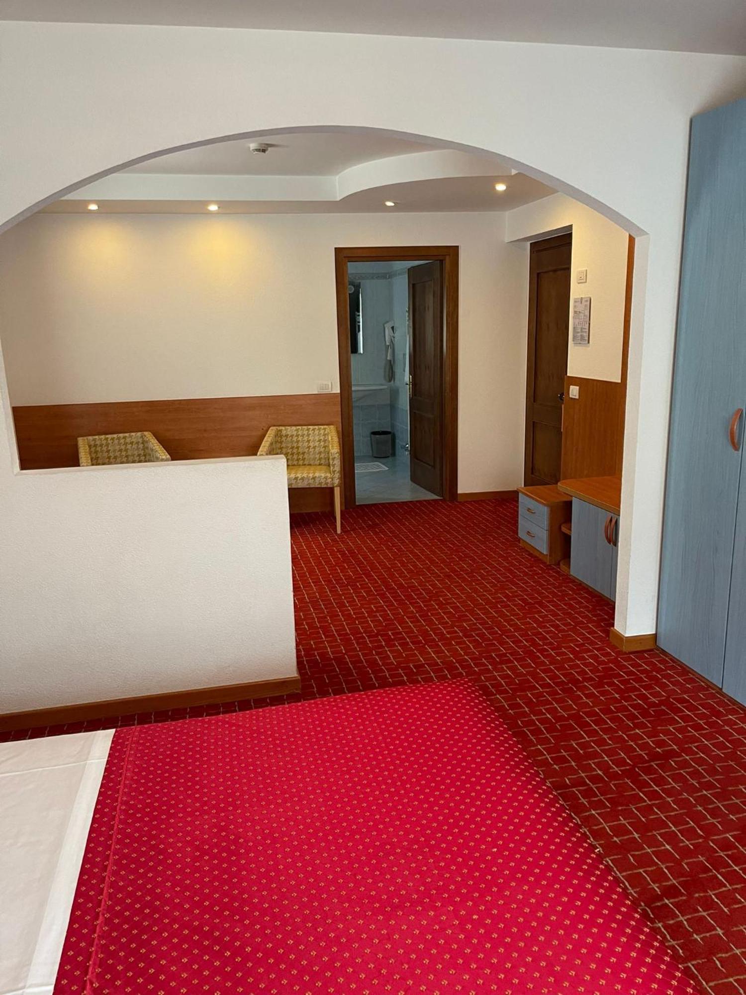 Hotel Londra Slow Living Molveno Zewnętrze zdjęcie